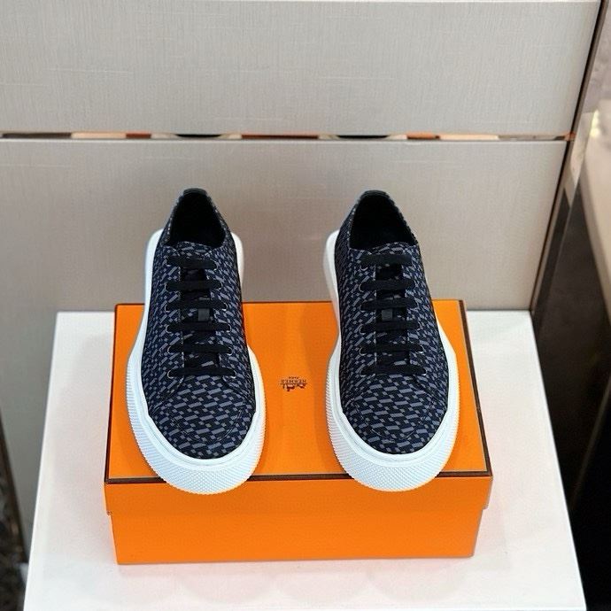 H**mes sneakers